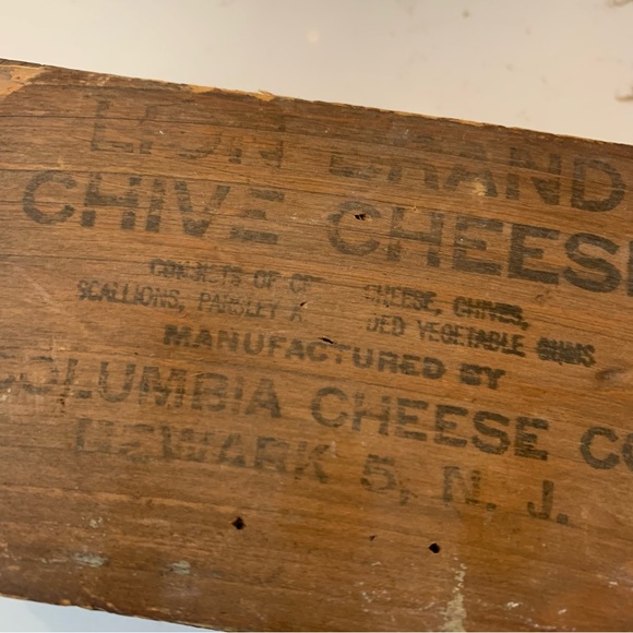 Vintage Lion Brand Pasteurized Chive Cream Cheese Wooden Box 3.5” x  3” x  7” NJ - Picture 1 of 10